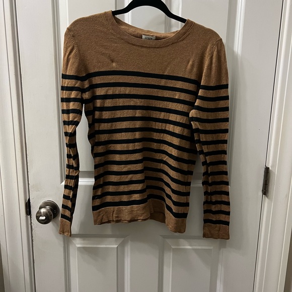 J. Crew Tops - J crew 100% cotton toteme top stripped usa M